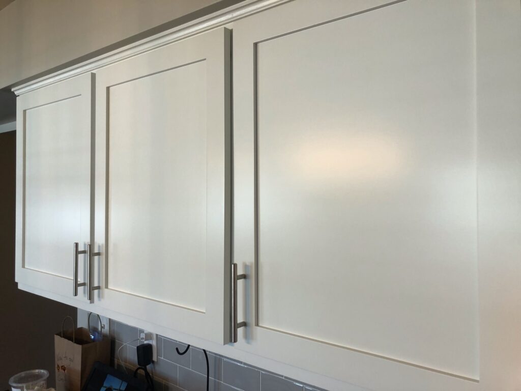 Clean painted kitchen cabinets 