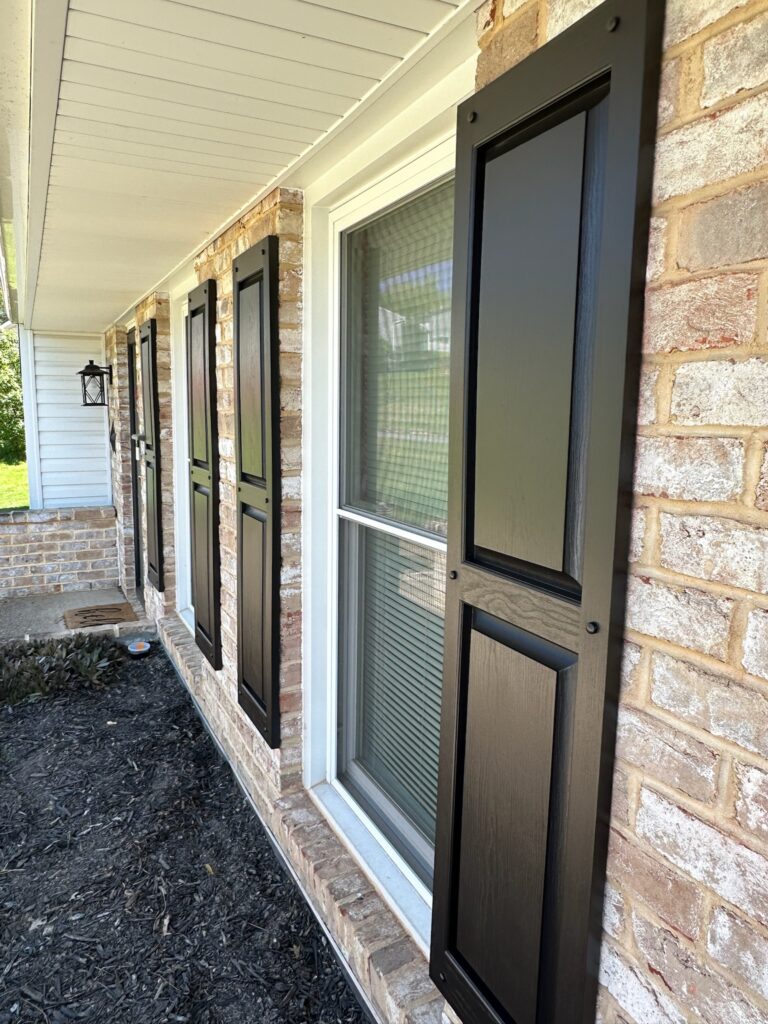 Shutter Painting in Mechanicsburg